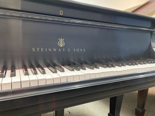 Steinway B 