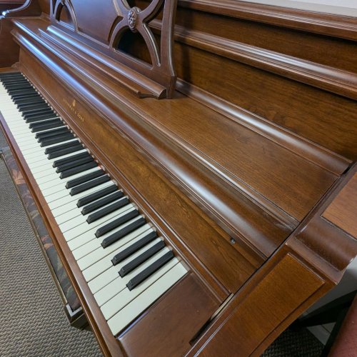 Steinway Console