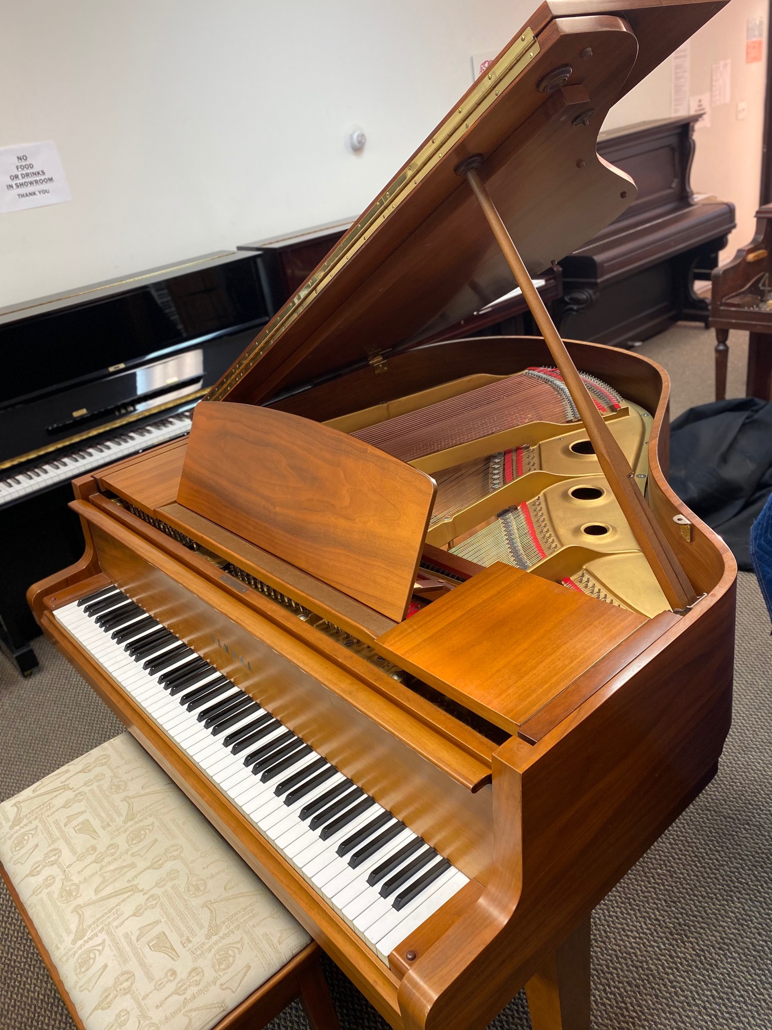 Yamaha G1 Grand Piano Supreme Pianos