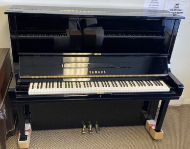 1986 Yamaha U3 Studio Upright Piano