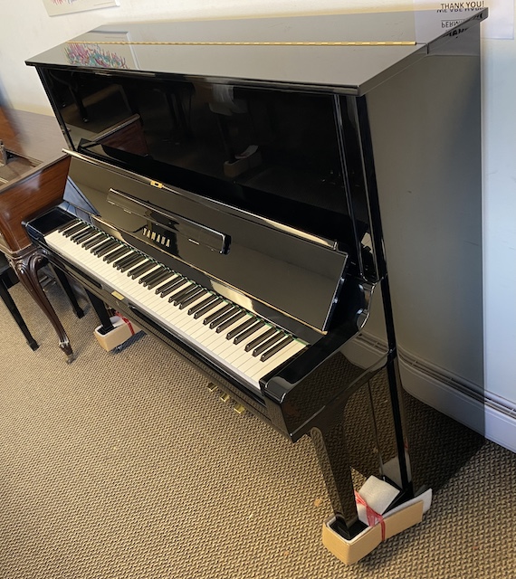 1986 Yamaha U3 Studio Upright Piano